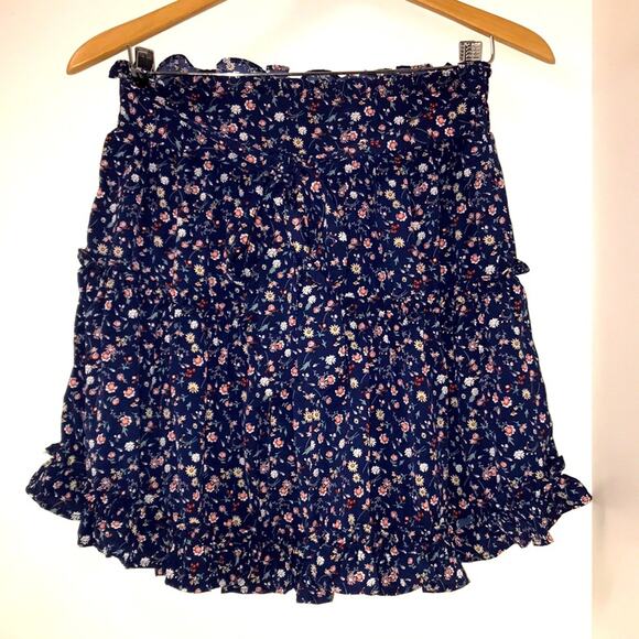 🔥🔥FIRE SALE🔥🔥 NWT Navy floral tiered ruffle skirt - Picture 1 of 16